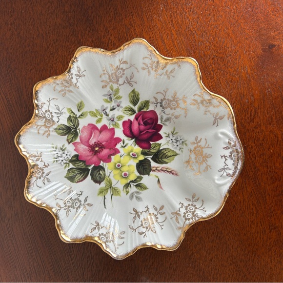 Two Vintage Old Foley James Kent Ltd. Shell/Clam Shaped Trinket Bon Bon Dishes - Picture 9 of 11